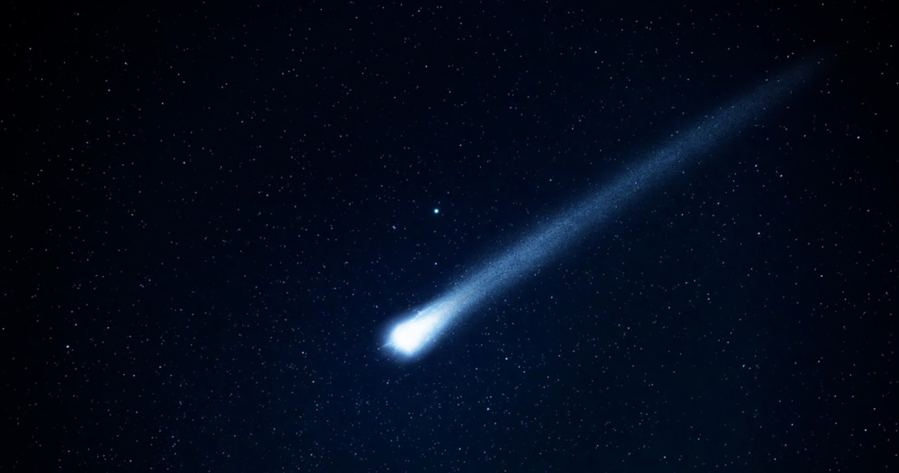 Tajemnicze zniszczenie samochodu. Przedziurawił go meteoryt?