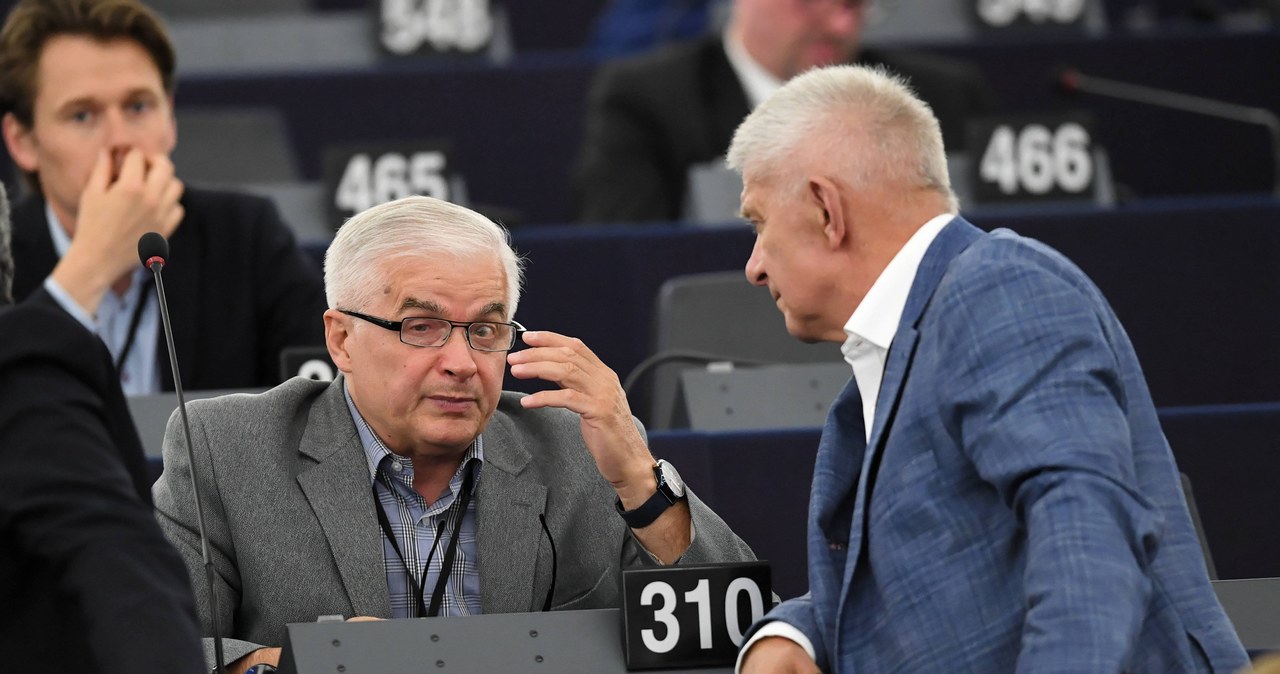 Dlaczego europosłowie Lewicy poparli rezolucję ws. zmiany traktatów unijnych?