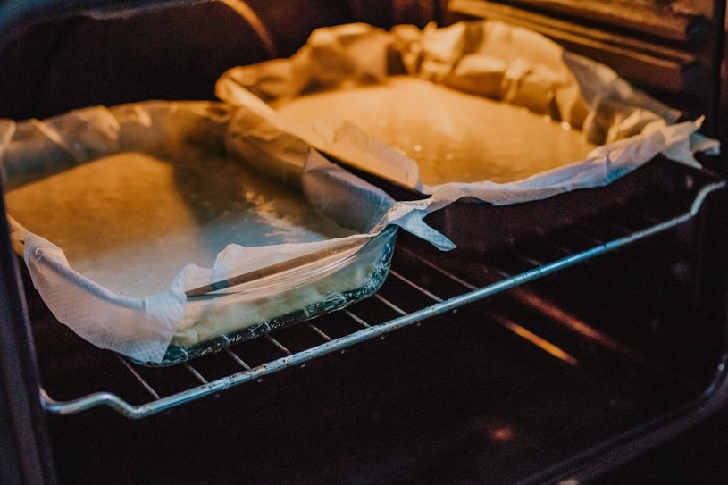 Nigdy nie używaj papieru do pieczenia w ten sposób. Zaszkodzi zdrowiu