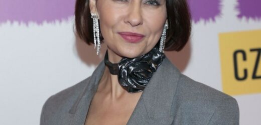 Anna Popek zaskoczyła stylizacją. „Wyglądasz jak licealistka”