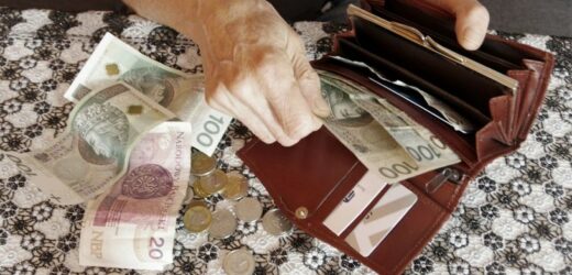 Zmiany w wypłacie styczniowych emerytur. Pieniądze przyjdą w innych terminach
