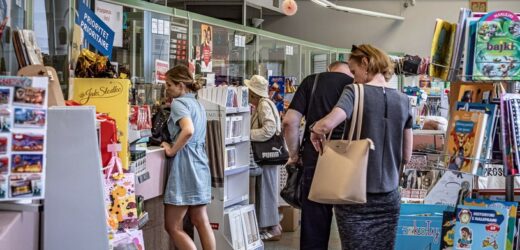 Skandal z podrobionymi torebkami na poczcie. „Sygnały były już wcześniej”