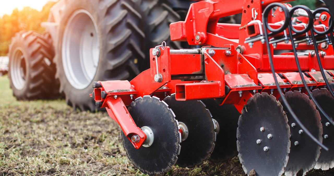 Sprzedawał maszyny rolnicze, których nie miał
