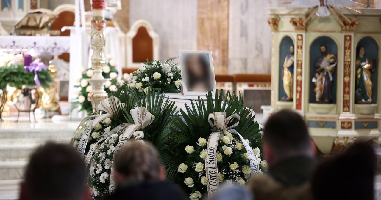 14-letnią Natalię pożegnały w Andrychowie setki osób