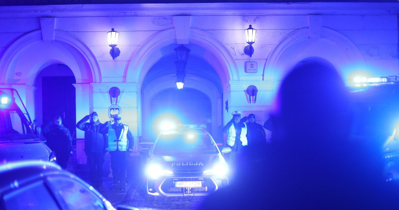 Syreny zawyły w całym kraju. Policjanci pożegnali tragicznie zmarłych kolegów