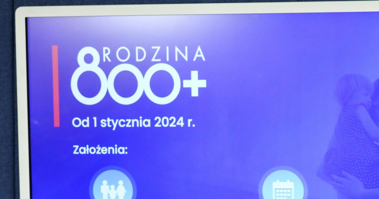 800 plus. 2 stycznia pierwsze wypłaty z ZUS
