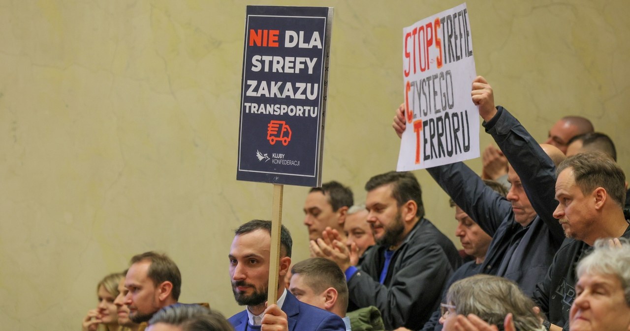 Wojewoda mazowiecki negatywnie o Strefie Czystego Transportu w Warszawie