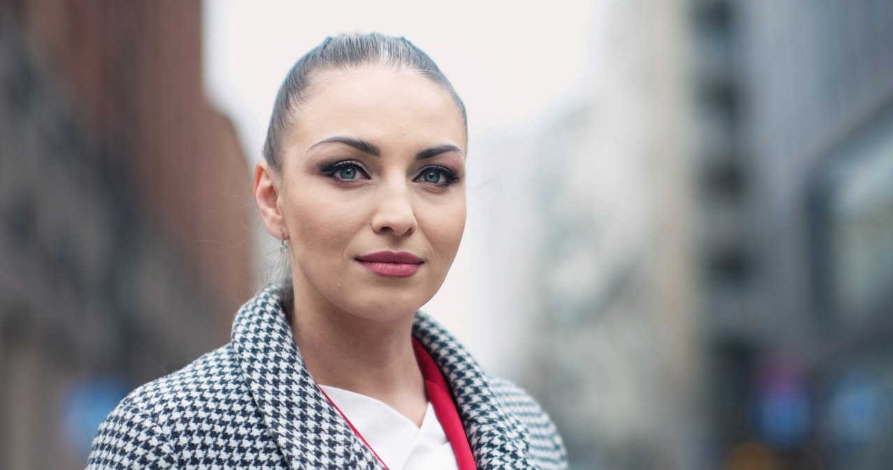 Kinga Gajewska wciągnięta do radiowozu. Jest śledztwo