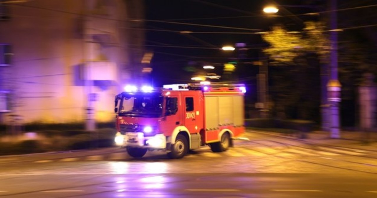 Znów płonie dawny szpital MSWiA w Kielcach. Akcja przy ul. Ogrodowej