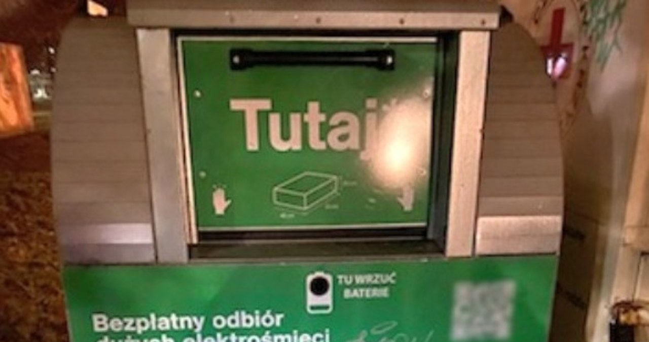 Strażnicy ratowali zamkniętego w kontenerze kota. To była zabawka