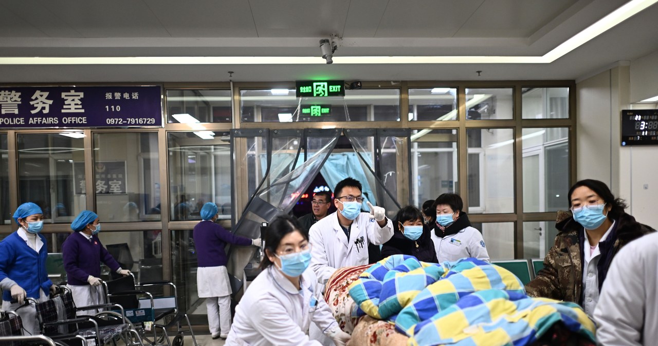 Tragiczne trzęsienie ziemi w Chinach. Zginęło co najmniej 111 osób