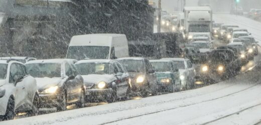 Pogodowy armagedon tuż przed świętami. W całym kraju możliwe śnieżyce i silny wiatr