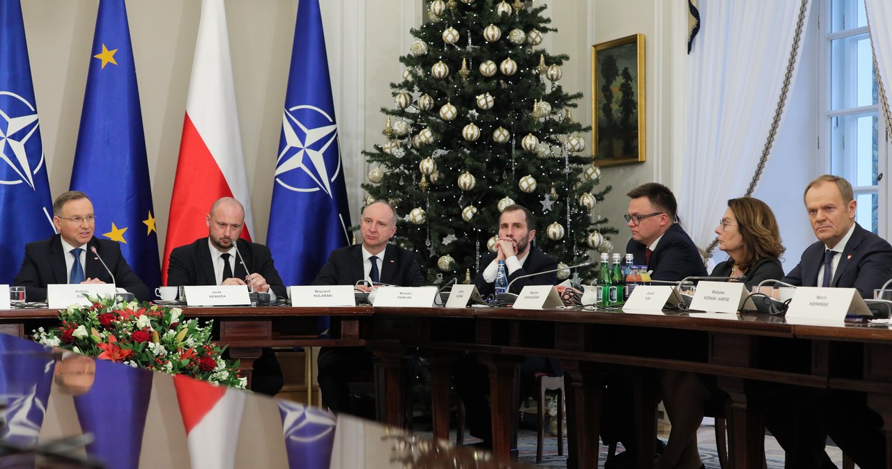 Posiedzenie RBN. Prezydent Duda o współpracy z premierem Tuskiem