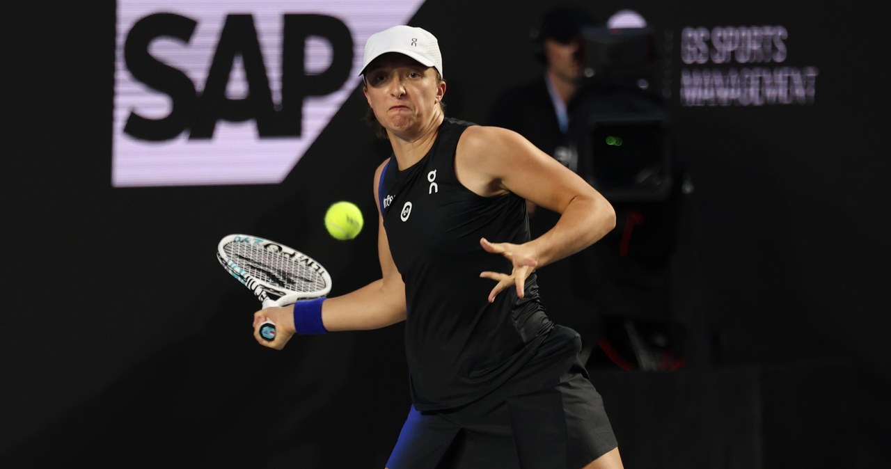 World Tennis League: Porażki Hurkacza i Świątek na początek turnieju