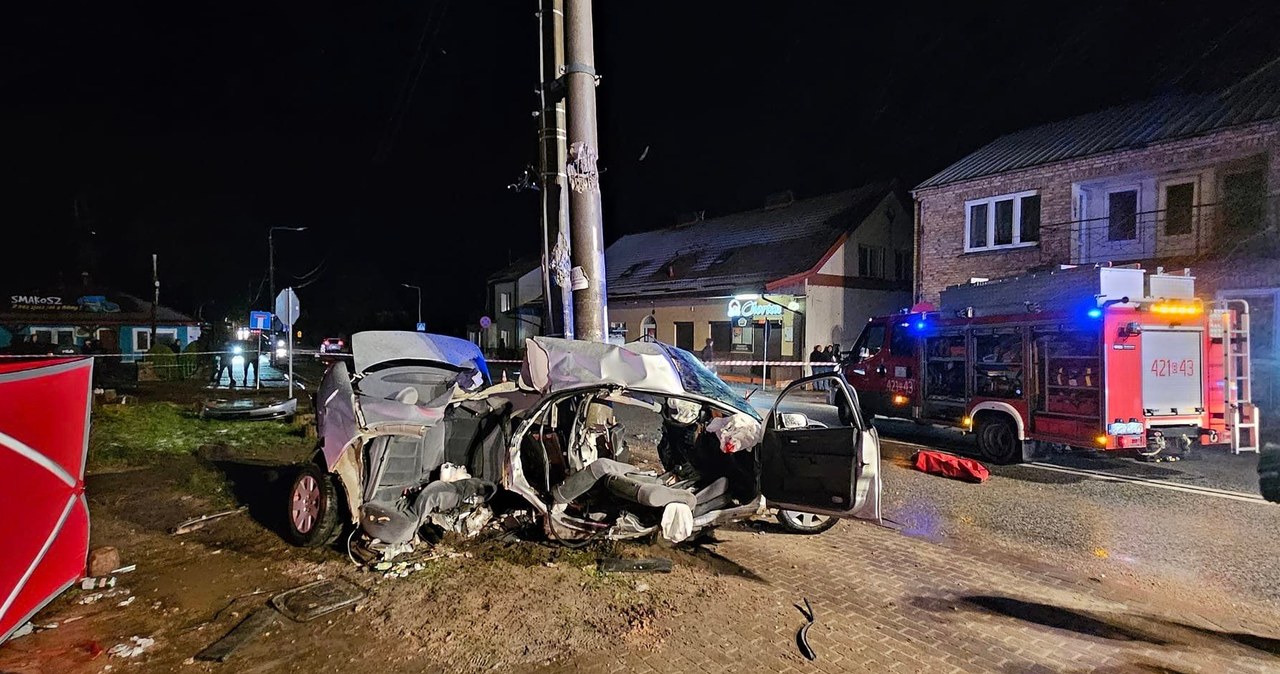 Tragiczny wypadek na Podlasiu. Dwie osoby zginęły, trzy są ranne