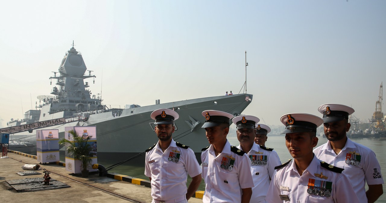 Atak na chemikaliowiec. Indie wysyłają niszczyciele na Morze Arabskie