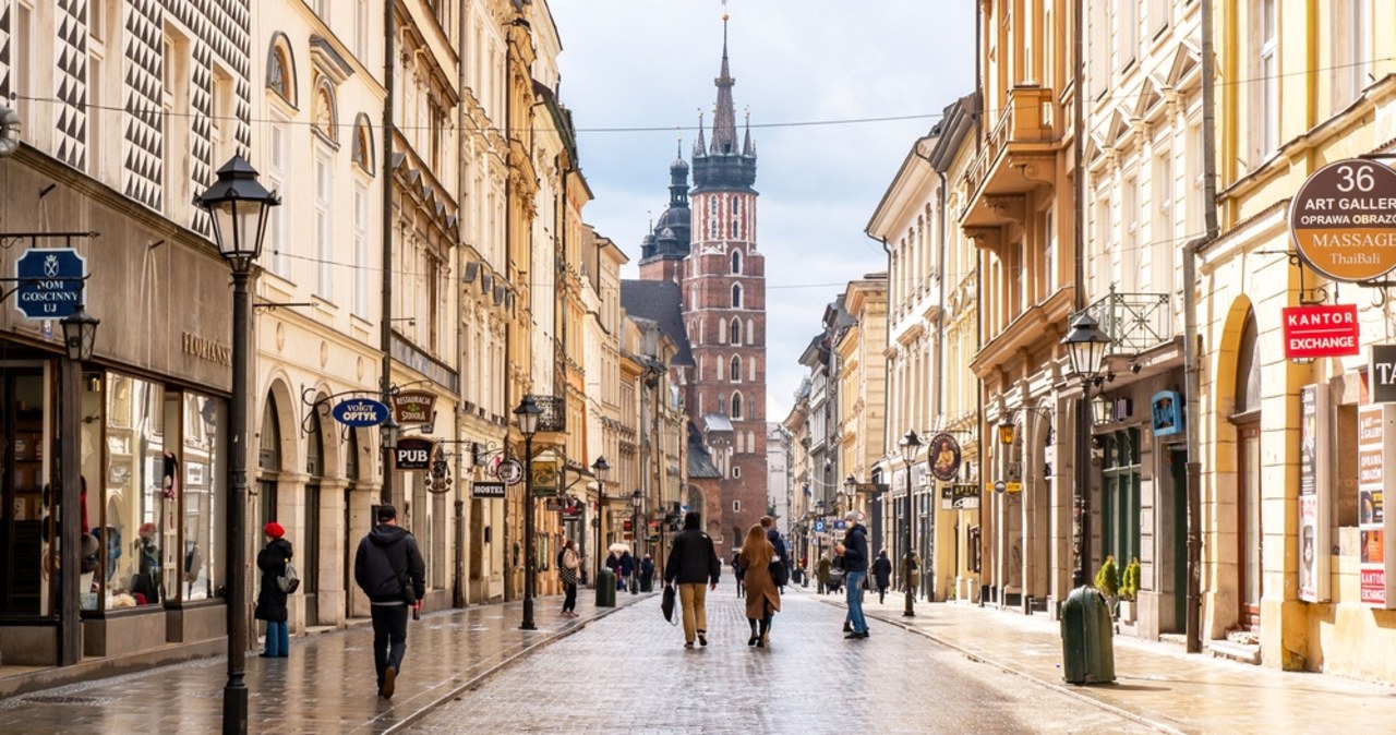 Sondaż: Coraz więcej Polaków przewiduje pogorszenie sytuacji w kraju