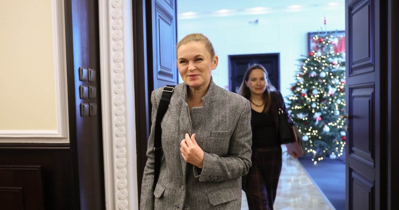 Minister Nowacka odwołała kolejnych sześciu kuratorów oświaty