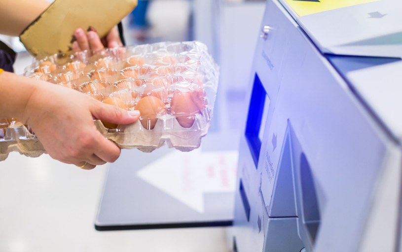 Kasy samoobsługowe znikają z popularnych marketów. Nieudany eksperyment?