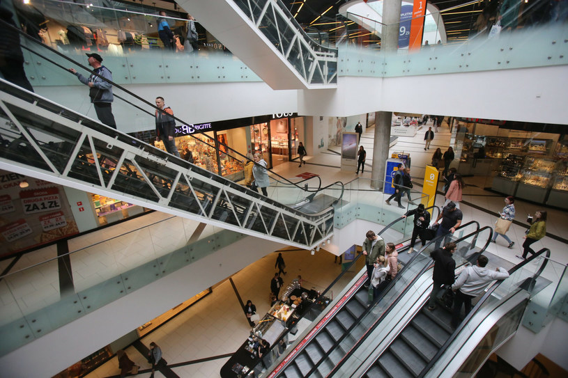 Kiedy będą niedziele handlowe w 2024 roku? Kalendarz dni nieobjętych zakazem