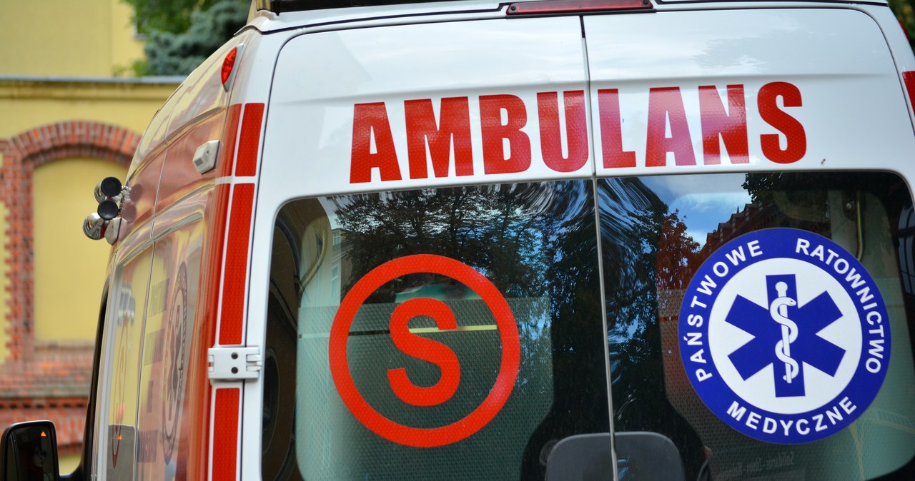 Pomoc przyszła w ostatniej chwili. 62-latek wpadł do zimnej wody