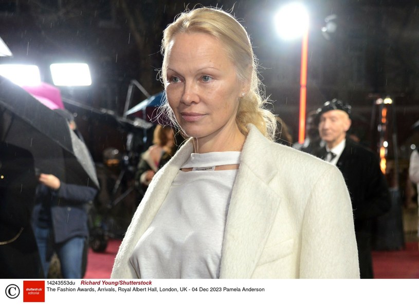 Pamela Anderson zachwyca na zdjęciach. Wciąż pokazuje się bez makijażu