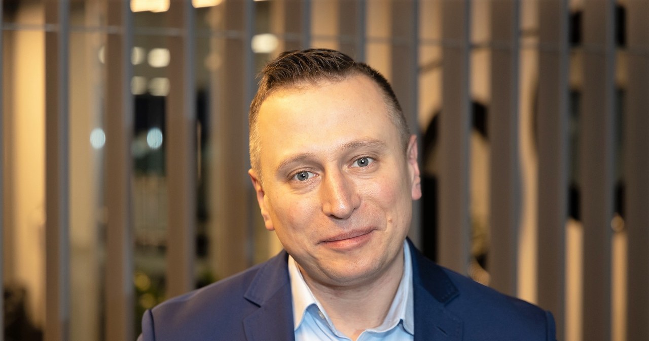 Brejza za Sikorskiego. Były poseł obejmuje mandat w PE