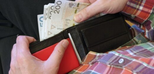 Rekordowe kwoty zasilą konta seniorów. Tyle wyniesie 13. i 14. emerytura w 2024 roku