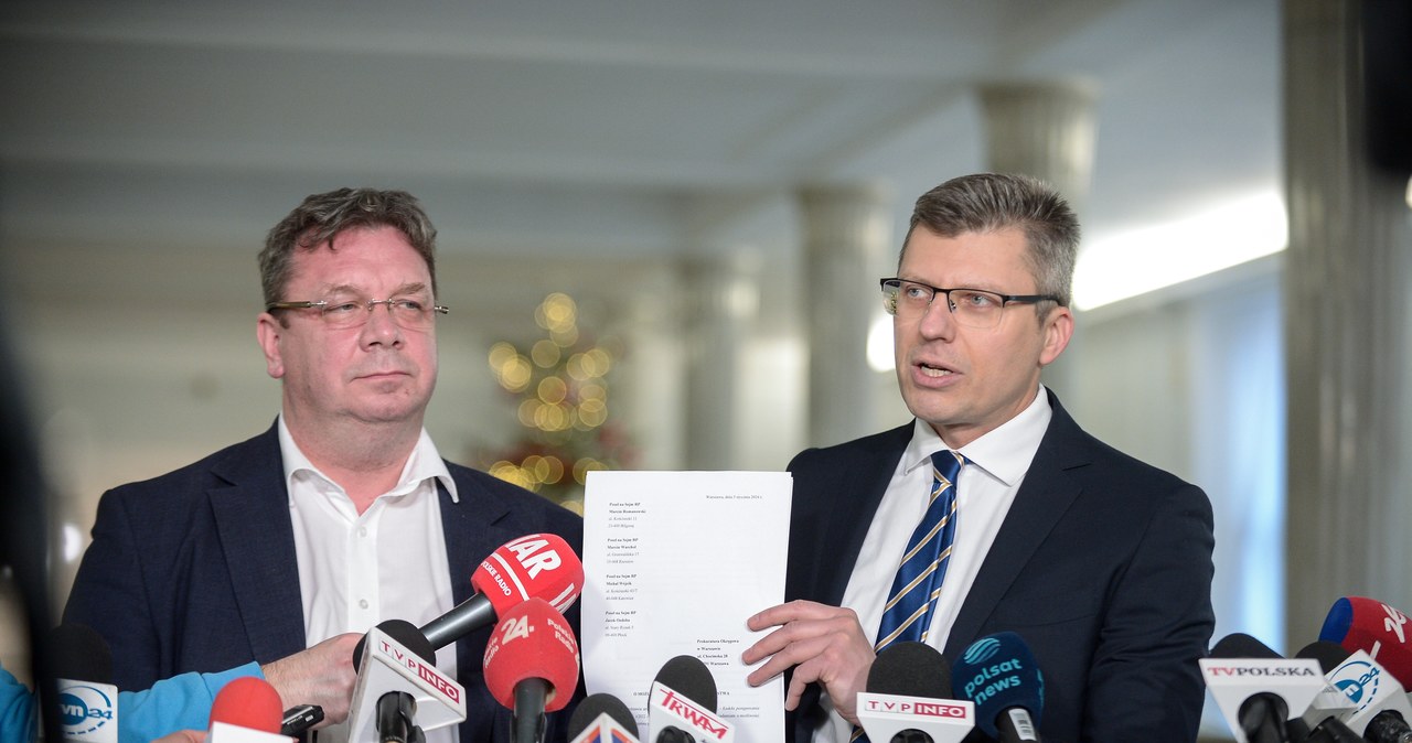 Posłowie Suwerennej Polski zawiadamiają prokuraturę ws. Szymona Hołowni