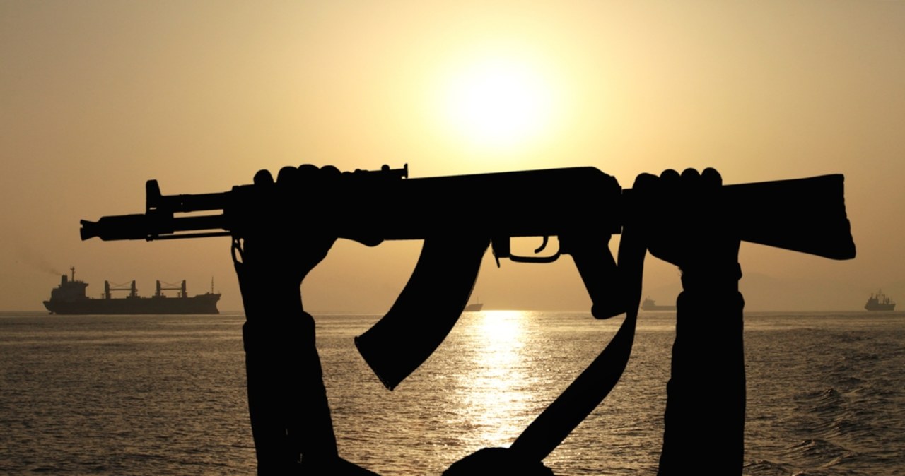 Akcja komandosów na Morzu Arabskim. Weszli na pokład porwanego okrętu
