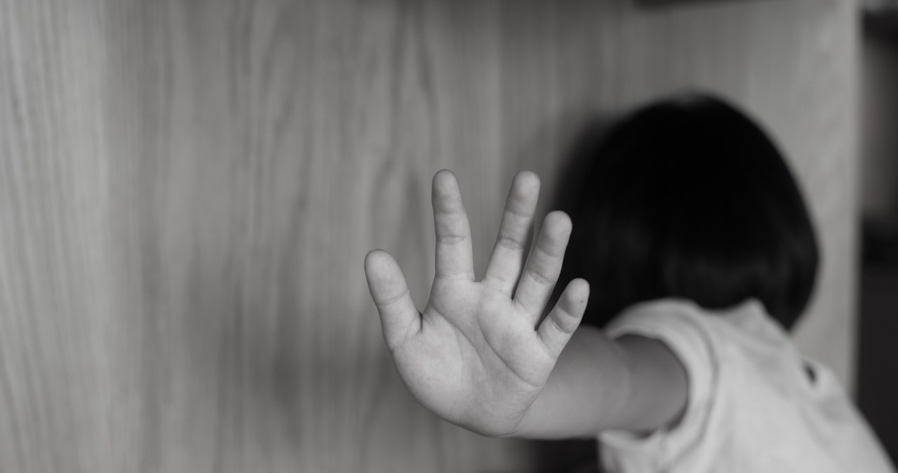 „On mnie zabije”. Matka i jej 7-letnia córka wzięte jako zakładniczki