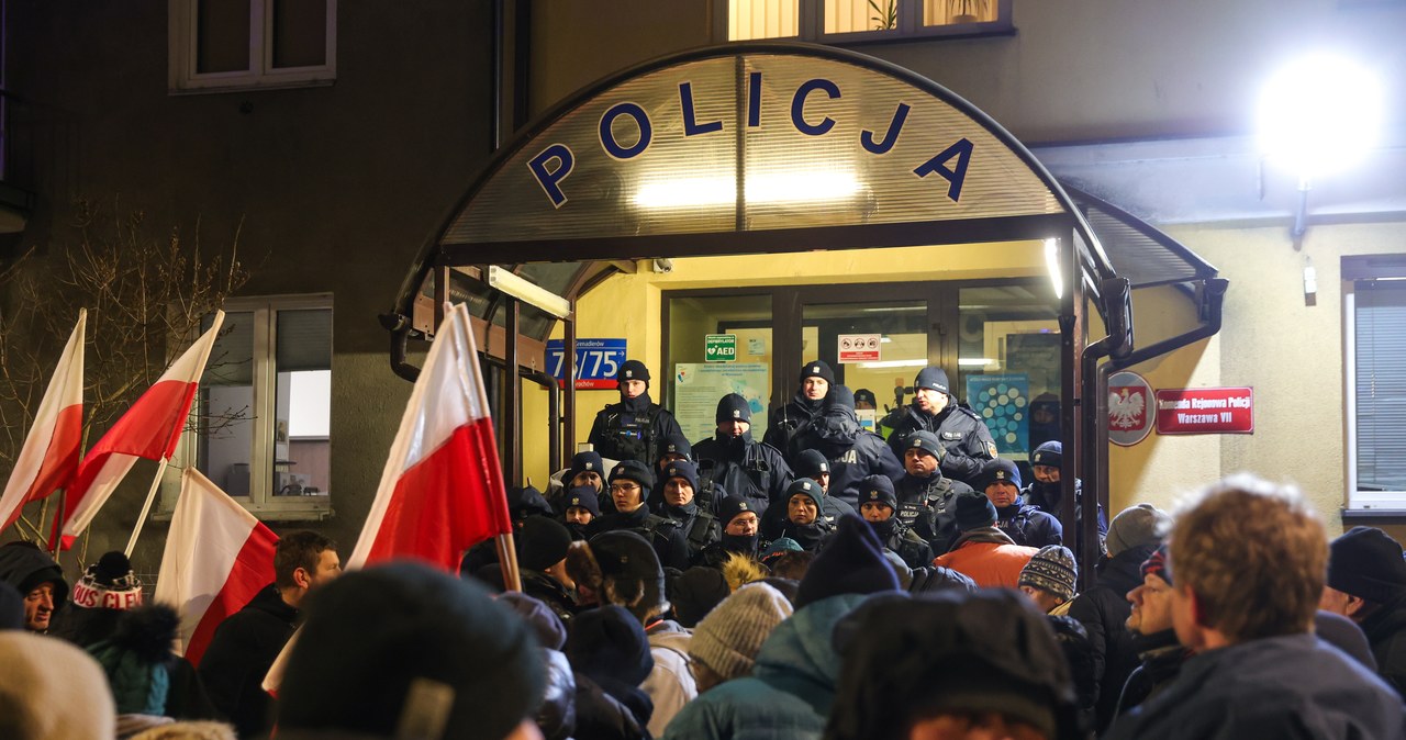 Kamiński i Wąsik w areszcie. Protesty w Warszawie