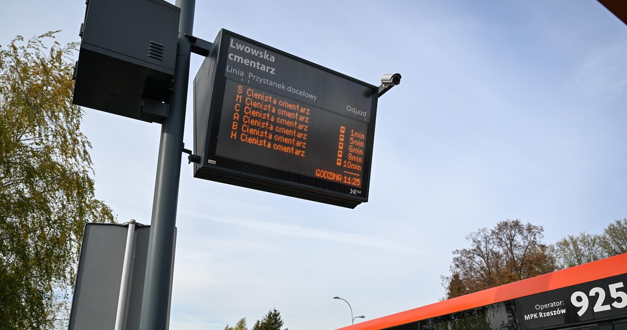 Zakończono przebudowę zatok autobusowych w Rzeszowie