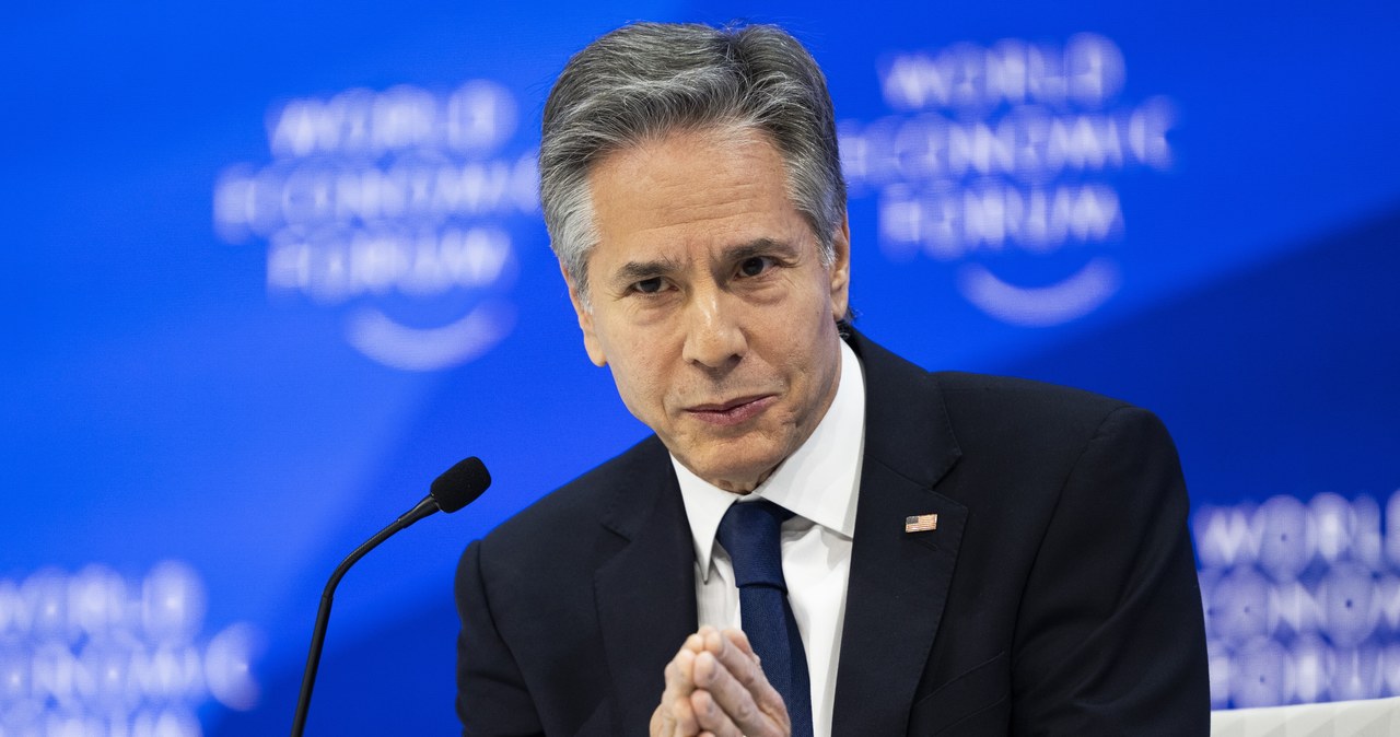 Problemy Blinkena z powrotem z Davos. W samolocie wykryto wyciek tlenu