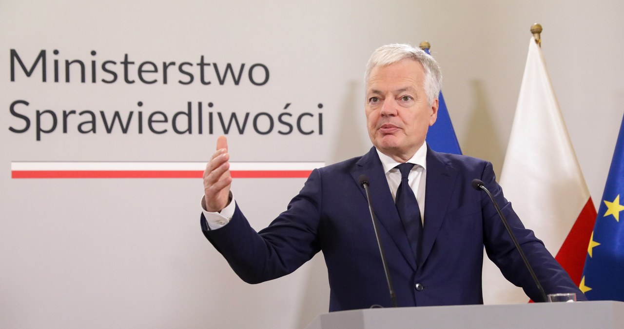 Unijny komisarz z wizytą w Polsce. Pochwalił działania nowego rządu