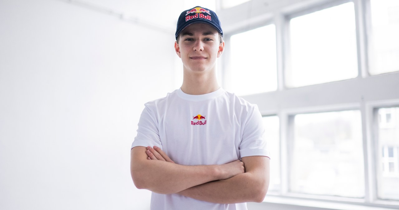 Kacper Sztuka oficjalnie w Formule 3. „Jadę po to, żeby wygrać”