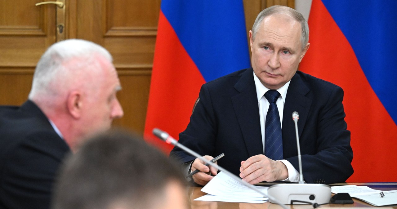 Bloomberg: Putin zasygnalizował, że jest otwarty na negocjacje ws. Ukrainy