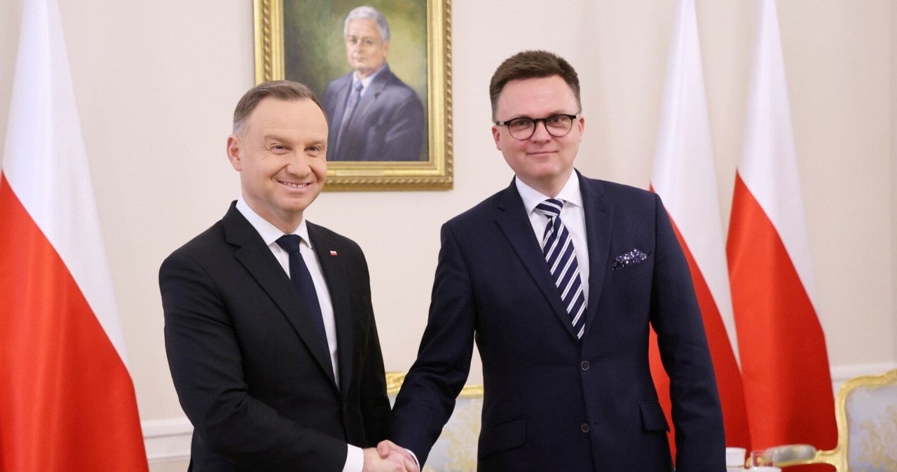 Sondaż: Hołownia, Trzaskowski i Duda na czele rankingu zaufania