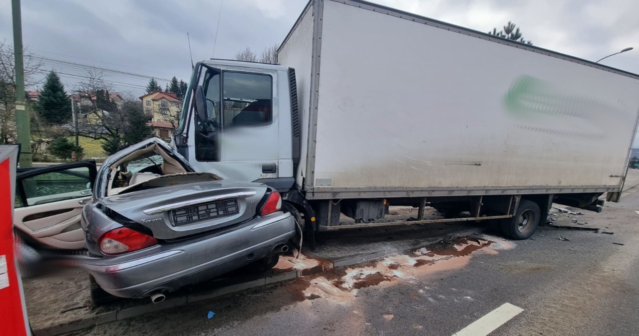 Tragiczny wypadek jaguara w Sanoku. Nie żyje 85-letni kierowca
