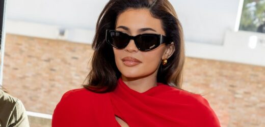 Kylie Jenner w zachwycającej sukni. Piękna ale… niewygodna!