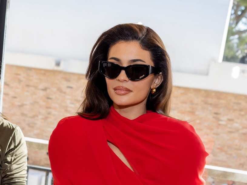 Kylie Jenner w zachwycającej sukni. Piękna ale… niewygodna!