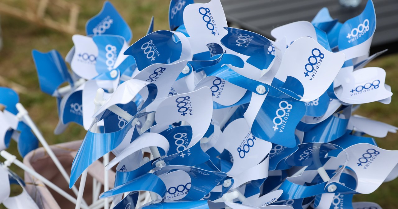 800 plus: Od 1 lutego można składać wnioski na nowy okres