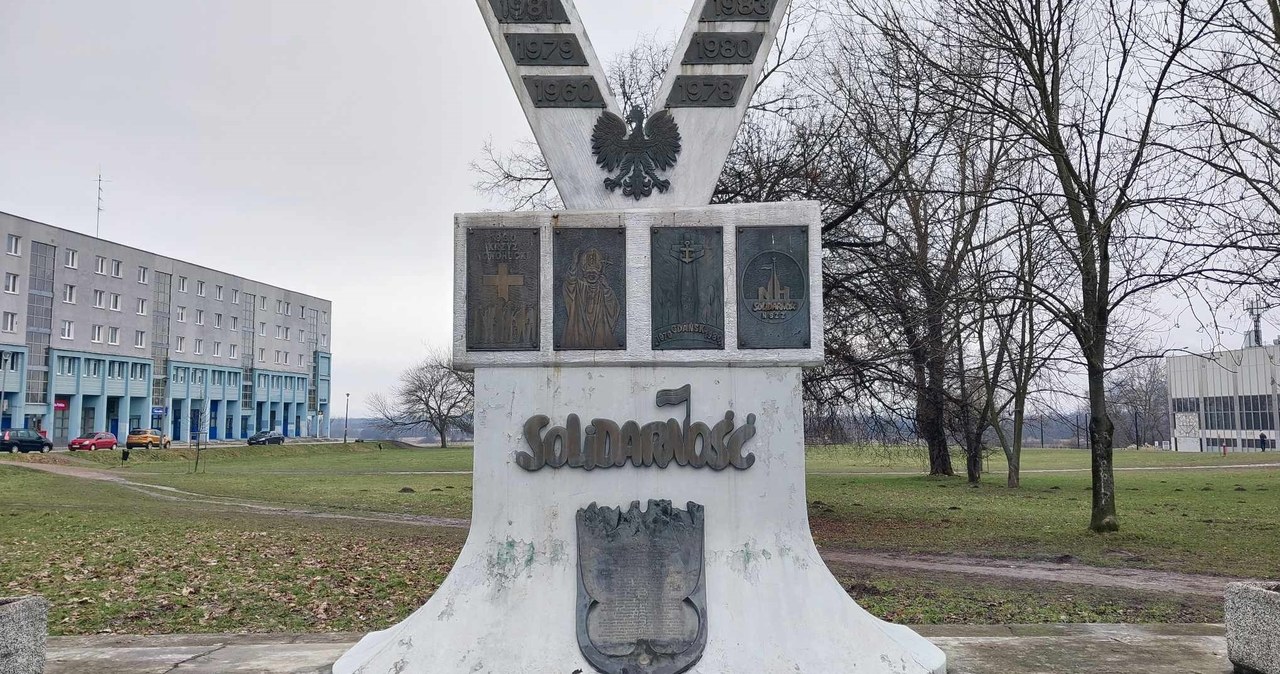 Właściciel pomnika poszukiwany