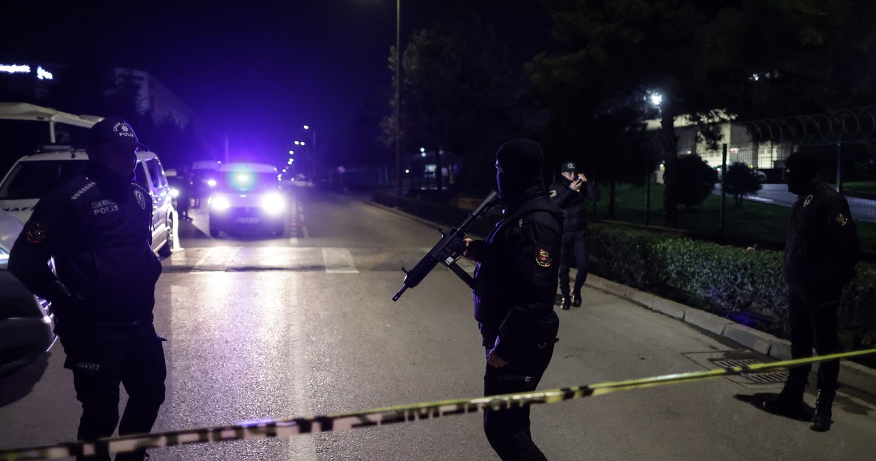 Policja uwolniła zakładników uwięzionych w fabryce w Turcji