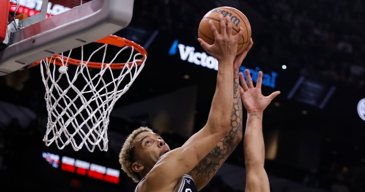 Sochan z rekordem kariery. Minimalna porażka Spurs w NBA