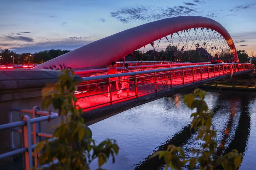 Krakowski „most zakochanych” do remontu. Winni… „odkochani”