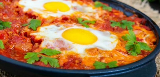 Konkurencja dla jajecznicy i omletu. Danie z jajek wygląda i smakuje obłędnie