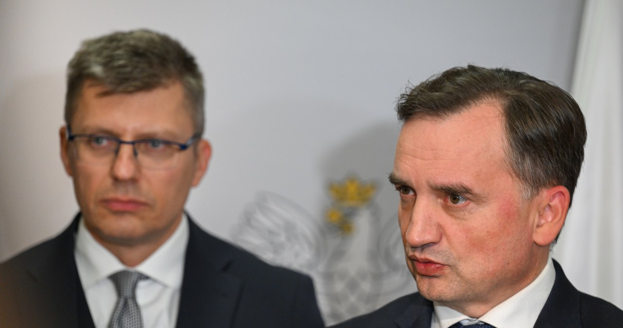 Warchoł o stanie zdrowia Ziobry. „Walczy dziś o życie”