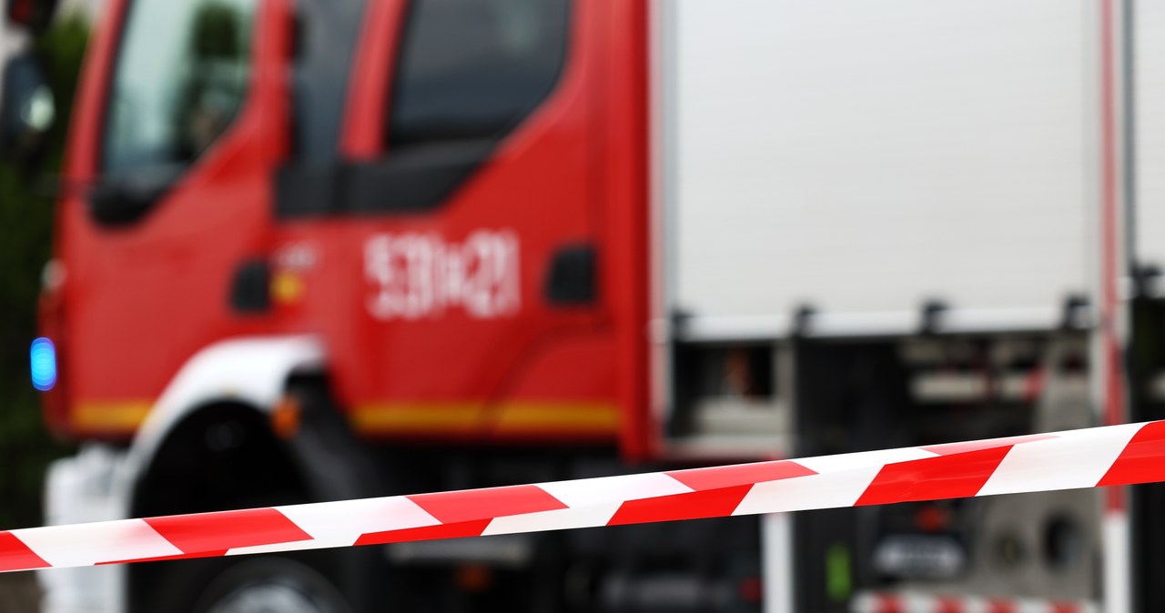 Ewakuacja szkoły w Stradunach po eksperymencie na lekcji fizyki