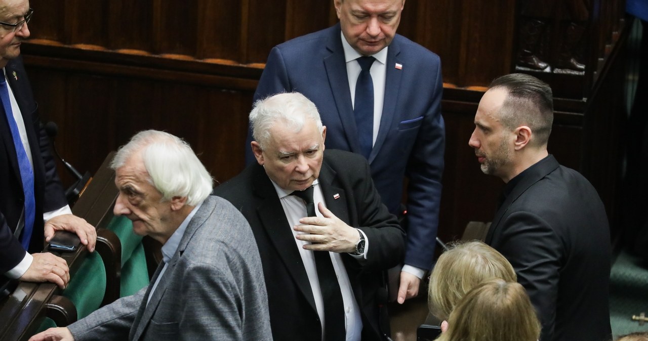 Klub PiS uznał działania Tuska i Bodnara za nielegalne